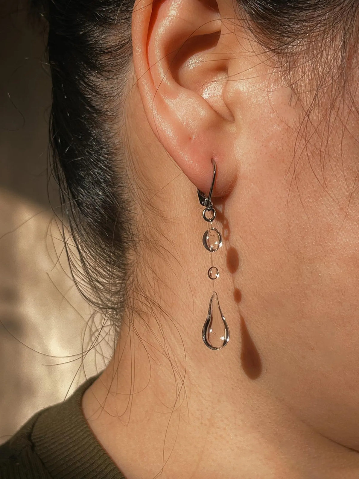"Handmade" Lumière Teardrop Crystal Dangle Earrings