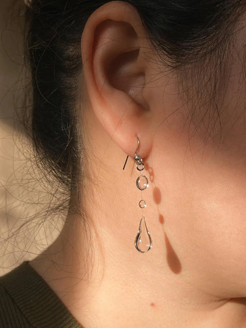 "Handmade" Lumière Teardrop Crystal Dangle Earrings