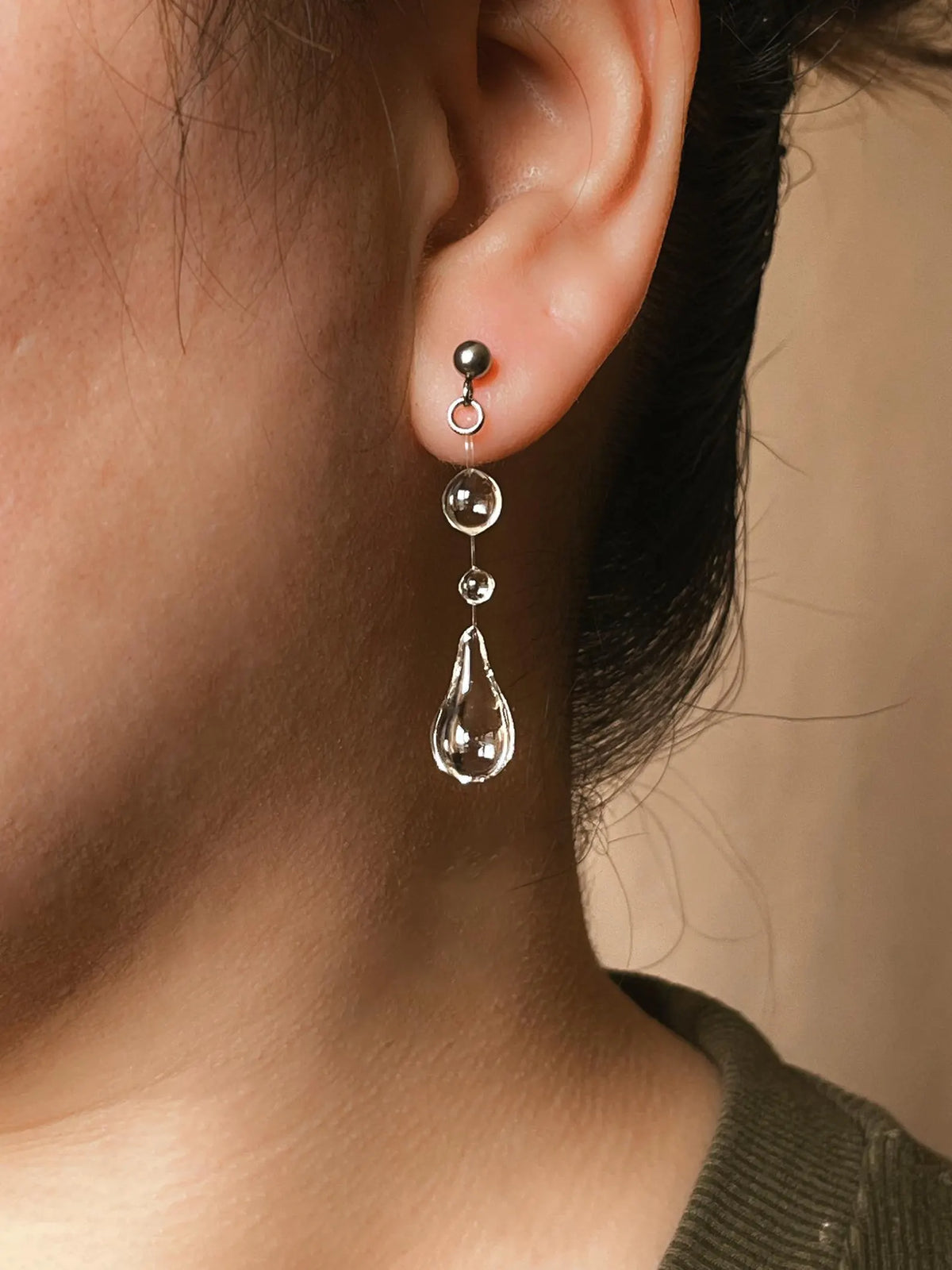 "Handmade" Lumière Teardrop Crystal Dangle Earrings