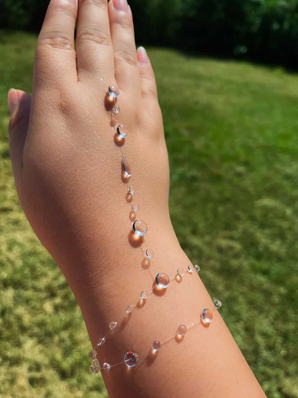 "Handmade"Crystal Dewdrop Hand Chain Bracelet – Delicate Clear Beaded Hand Harness